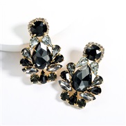 ( black)earrings exag...