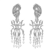 ( Silver)medium earri...