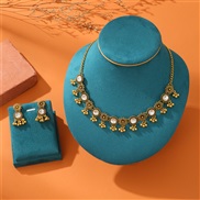 (SZ 7 3baise) occidental style woman necklace ear stud set wind Metal Alloy ethnic style woman set