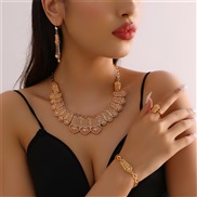 (SZ 671jinse) occidental style temperament necklace ear stud bracelet ring set palace wind