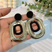 (E 1391  black)Japan and Koreains wind brief fashion geometry Round earrings woman  samll personality all-Purpose earri