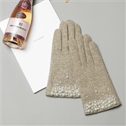 (Free Size )( khaki)Winter sheep velvet warm glove Korean style lady velvet warm mitten touch screen wool Pearl glove