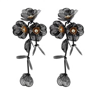 ( black) zircon flowe...