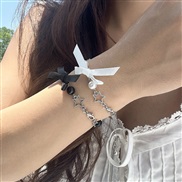 ( 3  White K 54 6)occidental styleins bow pendant bracelet woman  brief imitate Pearlracelet