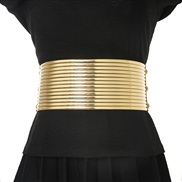 ( Gold)fashion belt o...