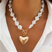 ( 1  necklace Gold 68...