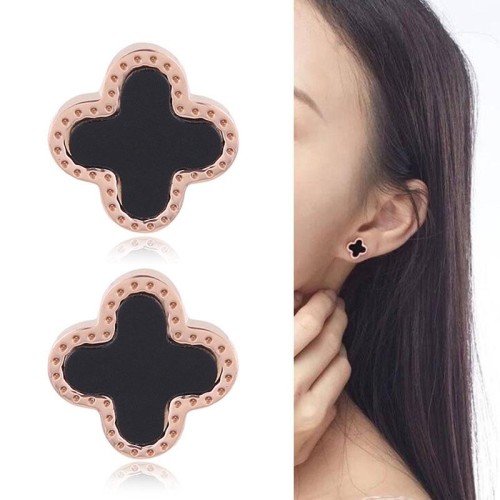 fine titanium steel woman ear stud  concise titanium steel four leaf personality woman ear stud