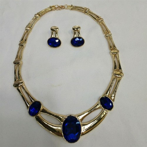 occidental style neckalce