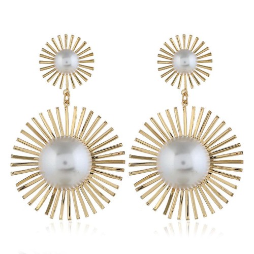 occidental style wind lady earrings  exaggerating Street Snap wind Metal sun flower earring