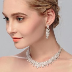 necklace woman clavicle chain occidental style Japan and Korea trend glass cry..