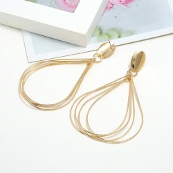 exaggerating earrings brief atmospheric circle Metal surface geometry drop ear..