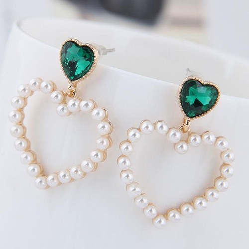 fine  Korean style fashion  Metal sweet Peach heart Pearl personality temperament ear stud