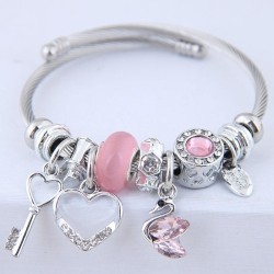 occidental style fashion  Metal all-PurposeDL concise key love swan pendant mo..