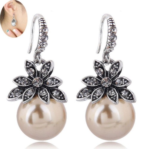  fine  Korean style fashion classic earring  concise flowers Pearl temperament woman personality earrings