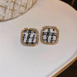 silver diamond pattern ear stud woman Korea fashion samll wind temperament ear..