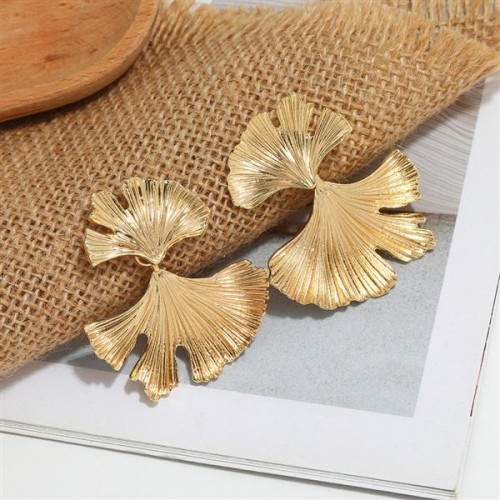 occidental style earrings woman Alloy Irregular Metal ear stud leaf lady Earring