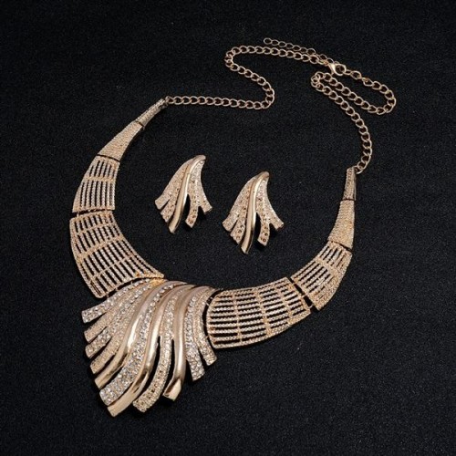 fashion Alloy gilded hollow necklace earrings set exaggerating