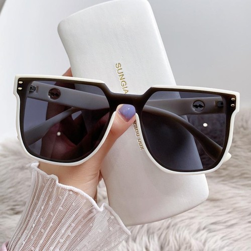 ns Rce nal hollow ant-ultravolet sunglass style Sunglasses