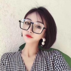 retrons samll square sunglass woman  Sunglasses
