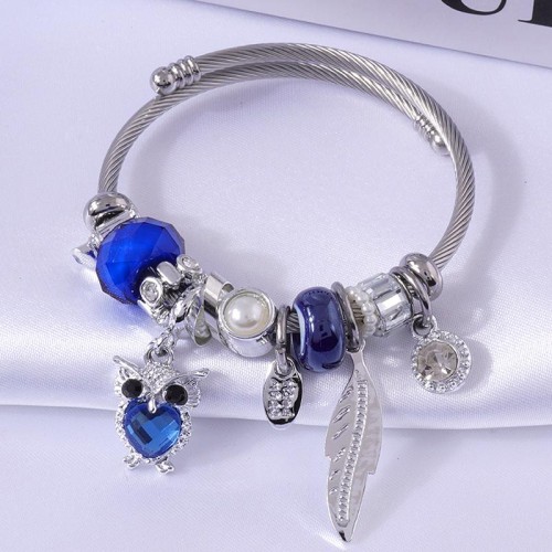 Fashion Metal Versatile Pand DL Simple Owl Feather Pendant Multi element Accessories Personality Bracelet