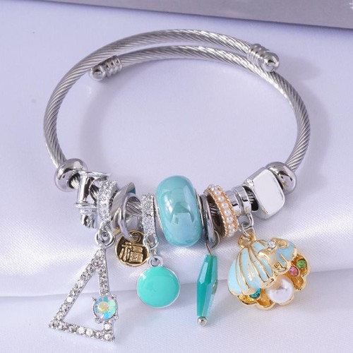Fashion Metal Versatile Pand DL Simple Triangle Shell Pendant Multi element Accessories Personality Bracelet