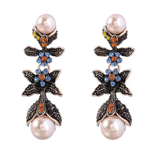 Autumn and Winter multilayer Alloy diamond embed Pearl flowers earrings woman occidental style retro tem