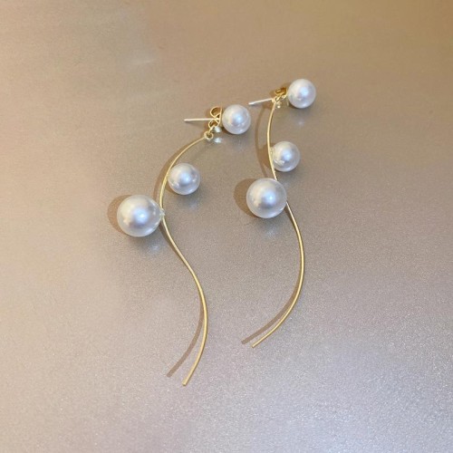 silver brief Pearl Metal tassel earrings occidental style personality sweet tempera
