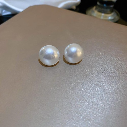 silver surface bag Pearl earrings fashion all-Purpose ear stud retro temperament Earring woman