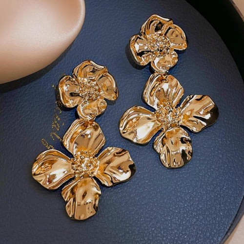 silver fashion Metal flowers earring occidental style personality high temperament wind ea