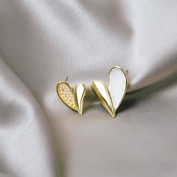 silver Korea big brief heart-shaped diamond earrings black color creative love..