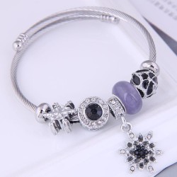 occidental style fashion  Metal all-PurposeD concise snowflake pendant persona..