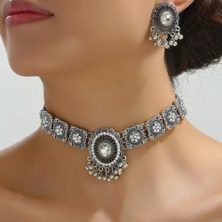 fashion concise silver color flash diamond drop temperament exaggerating neckl..