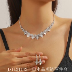   occidental style fashion crystal Rhinestone necklace earrings set