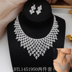  necklace occidental style bride necklace Rhinestone crystal necklace earrings..