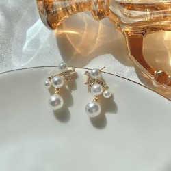 temperament small fresh samll Pearl earrings brief sweet lovely Earring woman