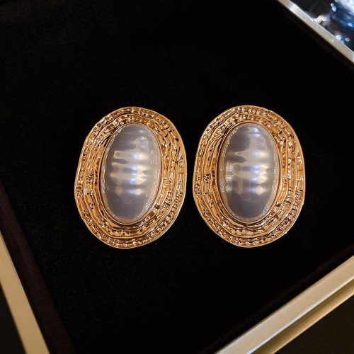 retro samll Metal Pearl Oval silver ear stud high temperament fashion earrings woman