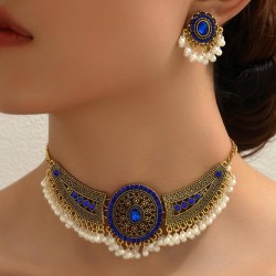 fashion retro medium noble wind flash diamond wings exaggerating woman necklac..