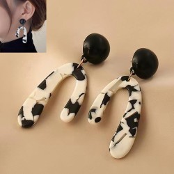 fashion conciseU Word Modeling personality woman earring
