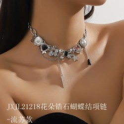 retro love flowers zircon necklace woman  samll exaggerating bow p