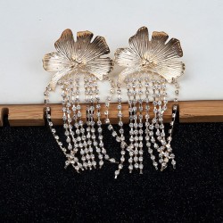 occidental style samll exaggerating personality petal flash diamond chain tass..