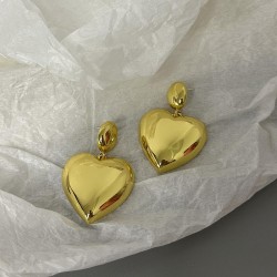 occidental style personality exaggerating wind Metal surface big love earrings..