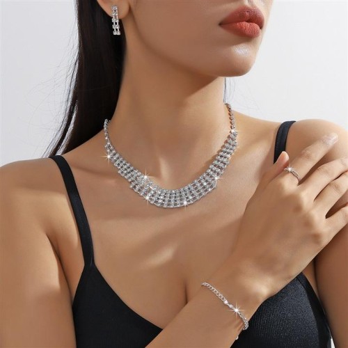 medium fashion fully-jewelled Rhinestone necklace  claw chain necklace bangle ear stud ring four set