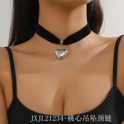 retro black velvet Peach heart love pendant necklace woman velvet belt chain c..