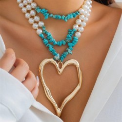 occidental style  exaggerating retro big love turquoise necklace woman  person..