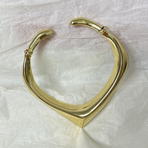 occidental style exaggerating personality wind MetalV Word necklace fashion high opening Collar