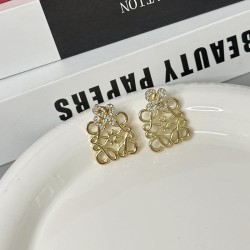  retro hollow carving three-dimensional diamond earrings temperament high ear ..