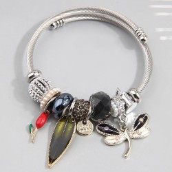 fashion conciseDL concise Leaf pendant more elements accessories lady personal..