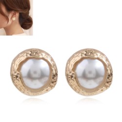 fashion concise high quality Pearl temperament lady ear stud