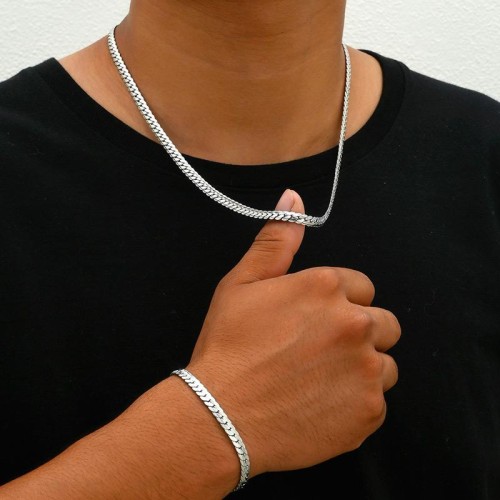 Fashionable and Simple Stainless Steel Embossed Charm Necklace Bracelet Men Jewelry Set