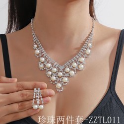  claw chain series exaggerating Pearl Rhinestone necklace earrings set  banqu..
